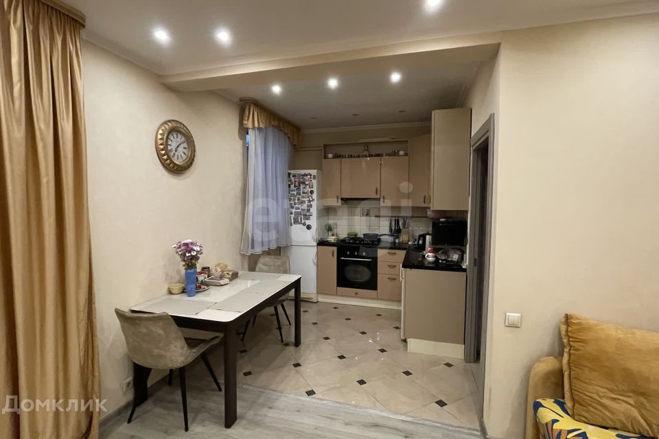 Продаётся 3-комнатная квартира, 65 м²