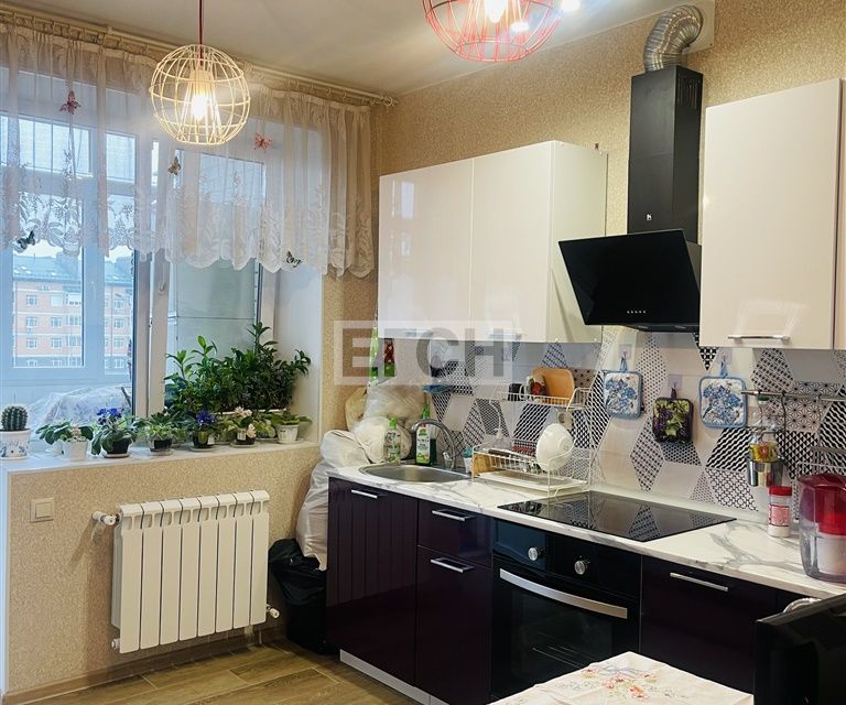 Продаётся 1-комнатная квартира, 38 м²