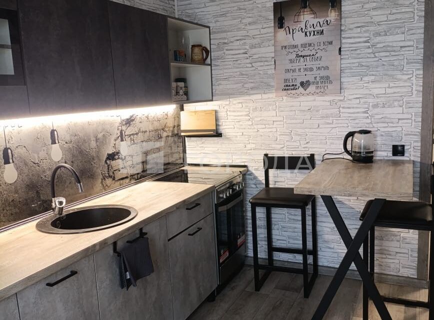 Продаётся 1-комнатная квартира, 36.8 м²