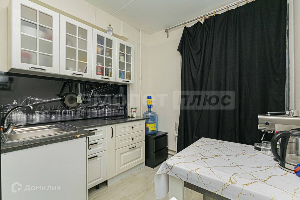 Продаётся 1-комнатная квартира, 37.3 м²