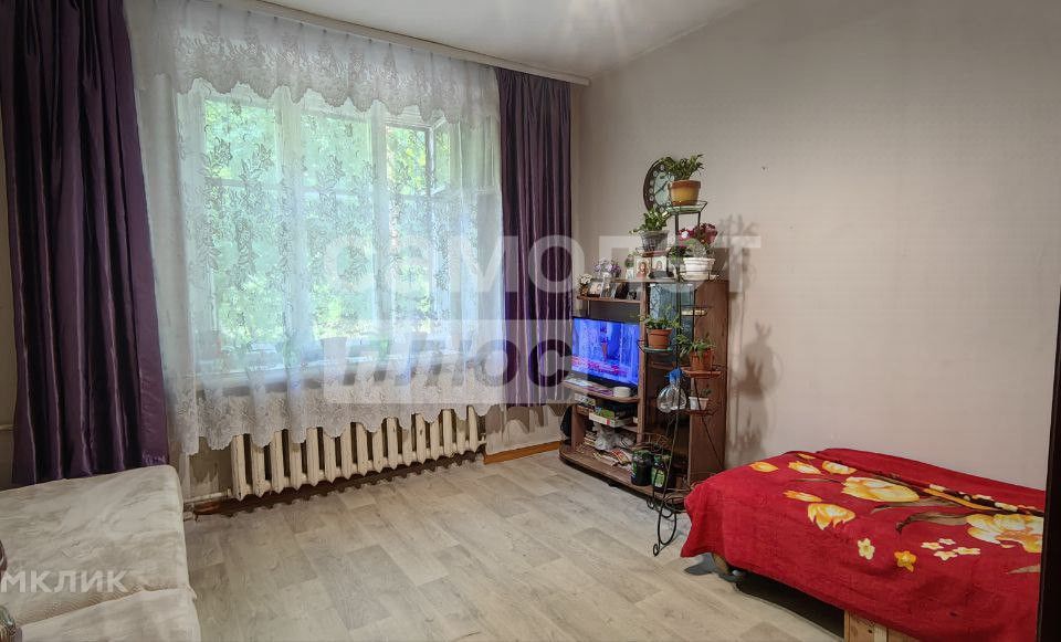 Продаётся комната в 3-комн. квартире, 13.9 м²
