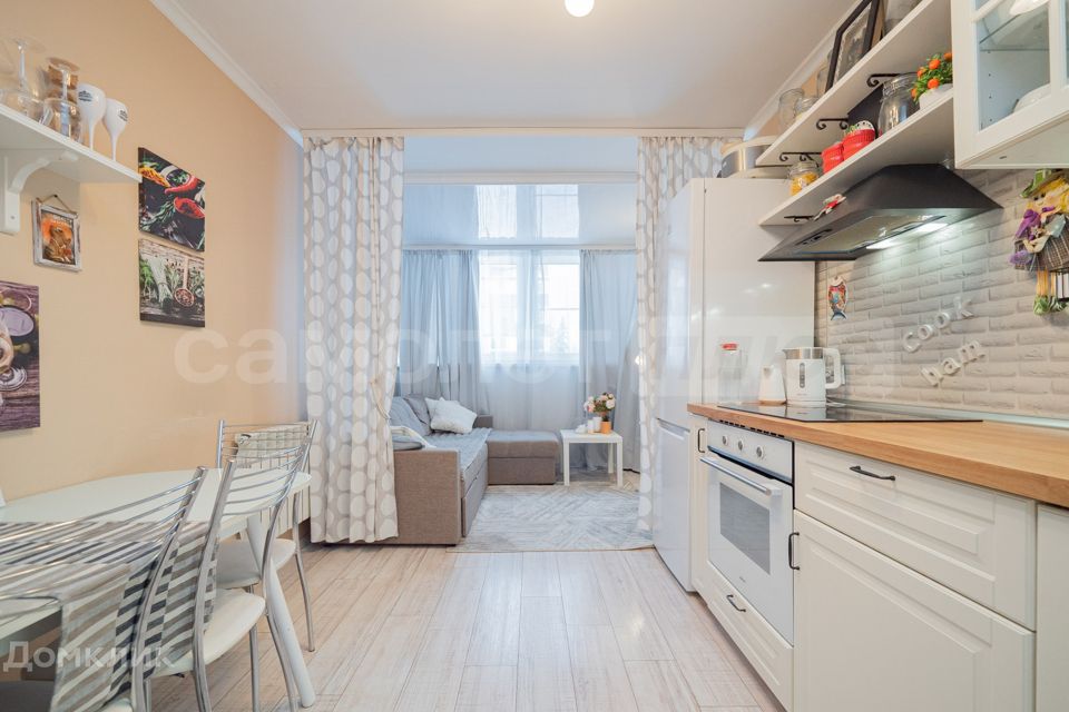 Продаётся 2-комнатная квартира, 56.2 м²