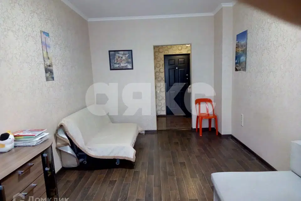 Продаётся 1-комнатная квартира, 46.6 м²