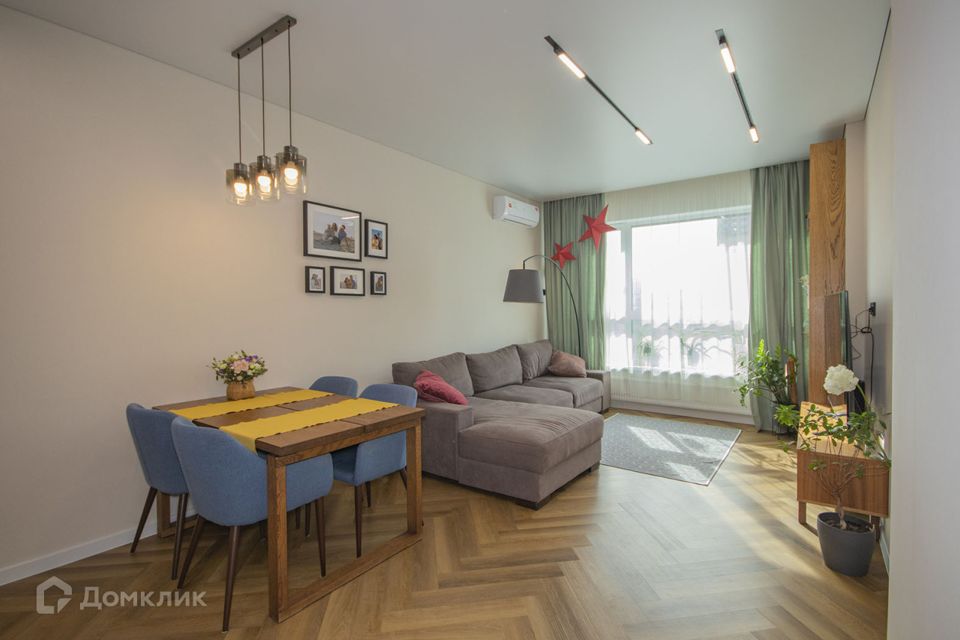 Продаётся 1-комнатная квартира, 47 м²