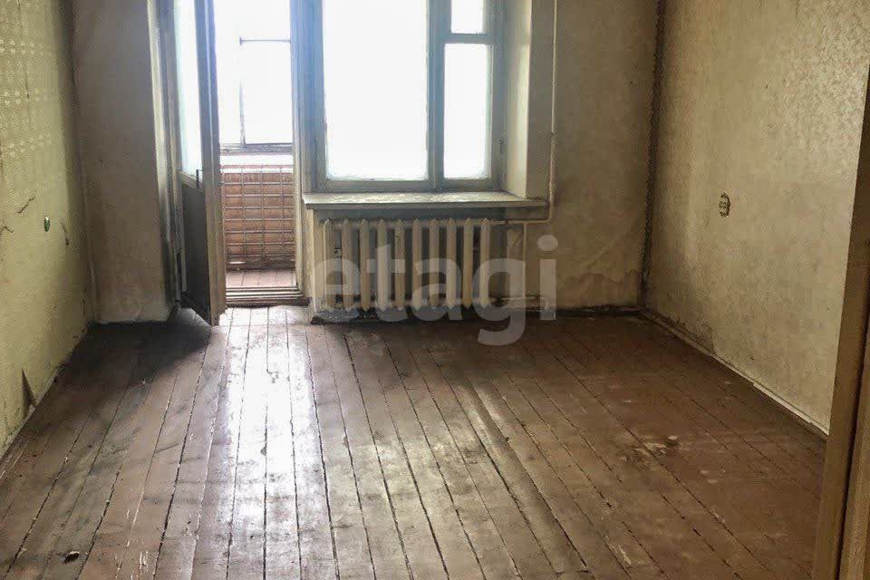 Продаётся 3-комнатная квартира, 58.5 м²