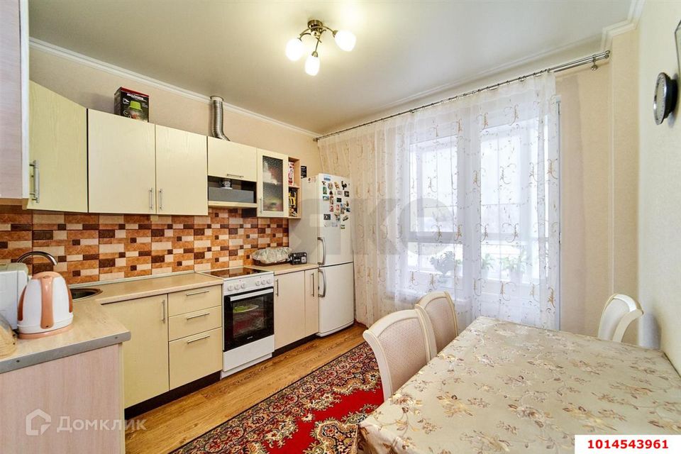 Продаётся 1-комнатная квартира, 48.9 м²
