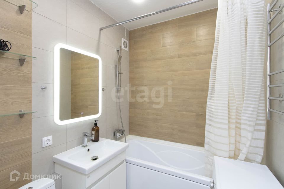 Продаётся 1-комнатная квартира, 43.7 м²
