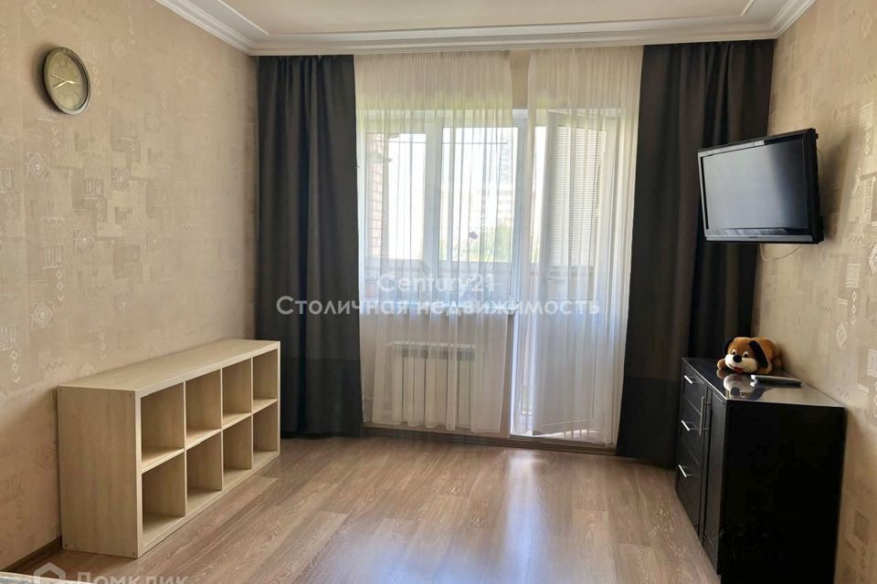 Продаётся 1-комнатная квартира, 42 м²