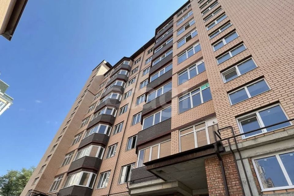 Продаётся 1-комнатная квартира, 42.2 м²