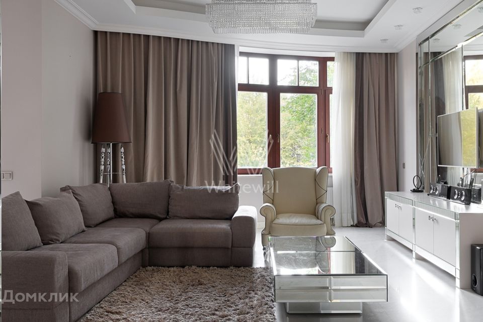 Сдаётся 2-комнатная квартира, 110 м²