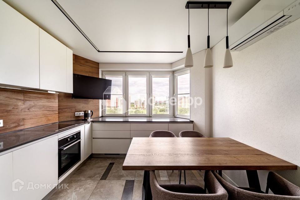 Продаётся 3-комнатная квартира, 73.8 м²