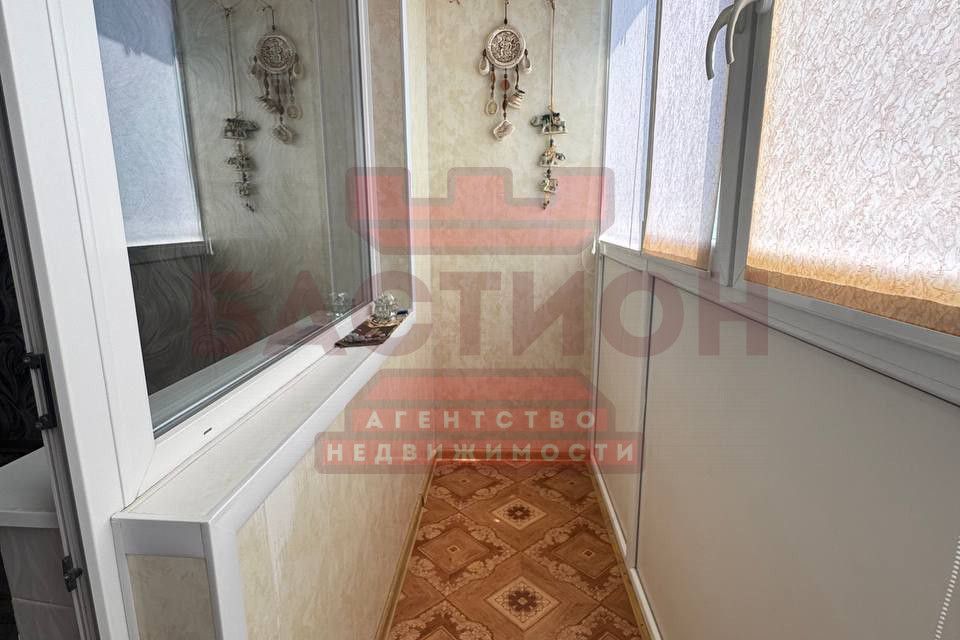 Продаётся 4-комнатная квартира, 61.1 м²