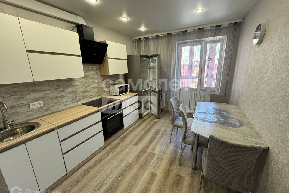 Сдаётся 2-комнатная квартира, 62 м²