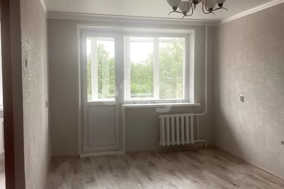 Продаётся 3-комнатная квартира, 59.8 м²