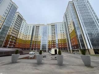 Продаётся 4-комнатная квартира, 151.6 м²
