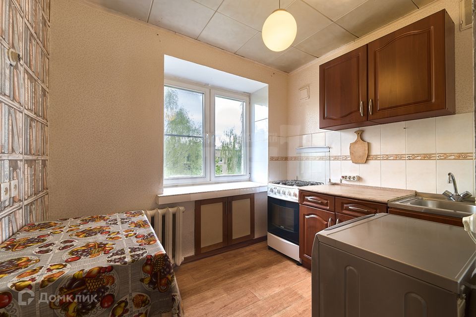 Продаётся 3-комнатная квартира, 61.7 м²