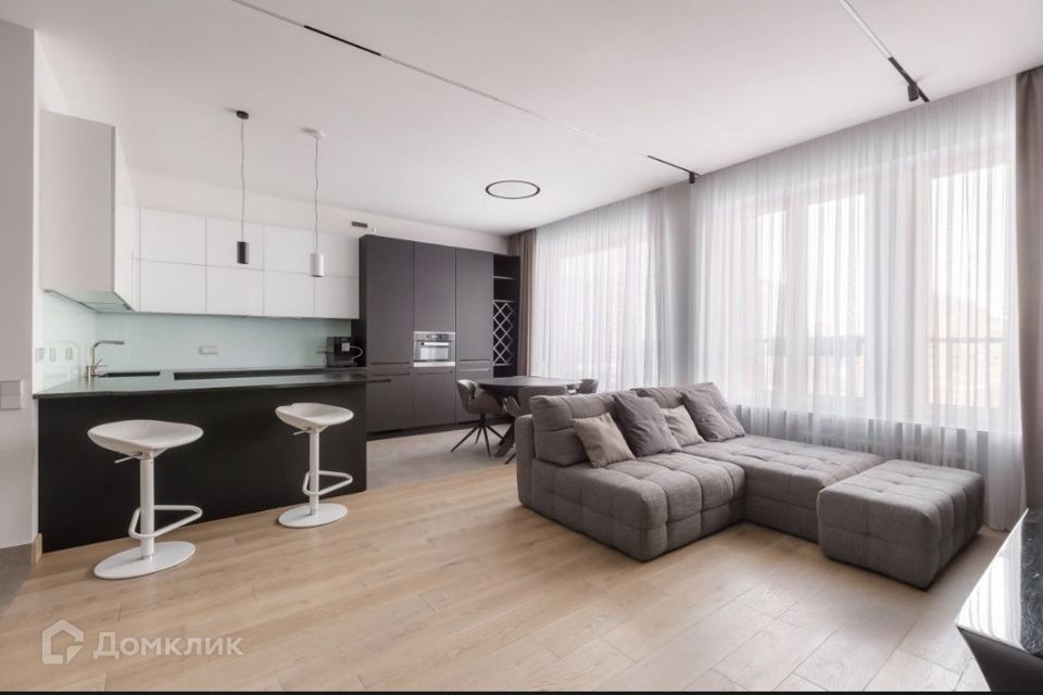 Продаётся 3-комнатная квартира, 96 м²