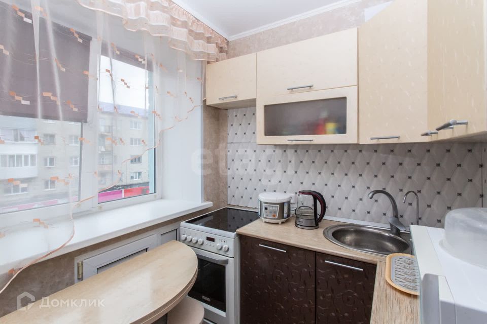 Продаётся 3-комнатная квартира, 48 м²
