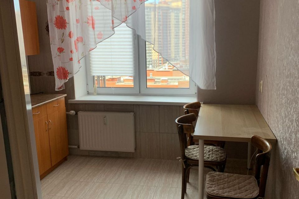 Сдаётся 1-комнатная квартира, 35 м²