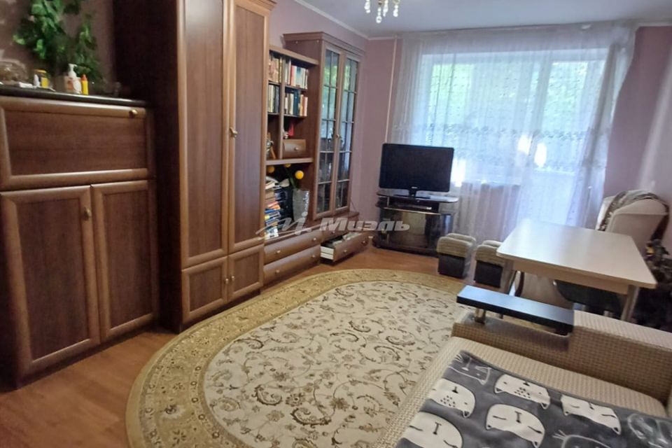Продаётся 3-комнатная квартира, 67.8 м²