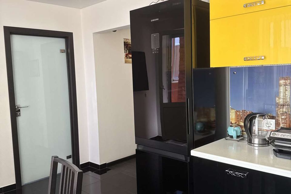 Продаётся 2-комнатная квартира, 65 м²