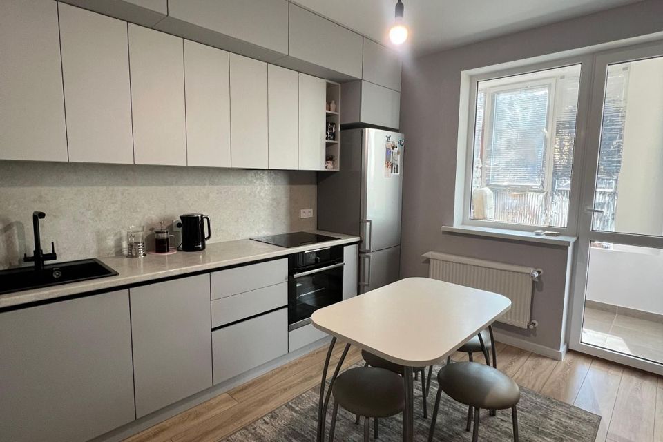 Продаётся 2-комнатная квартира, 52.7 м²