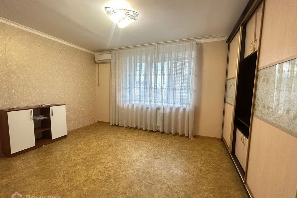 Продаётся 1-комнатная квартира, 35.2 м²