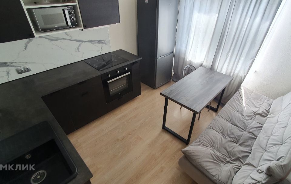 Сдаётся 1-комнатная квартира, 38 м²