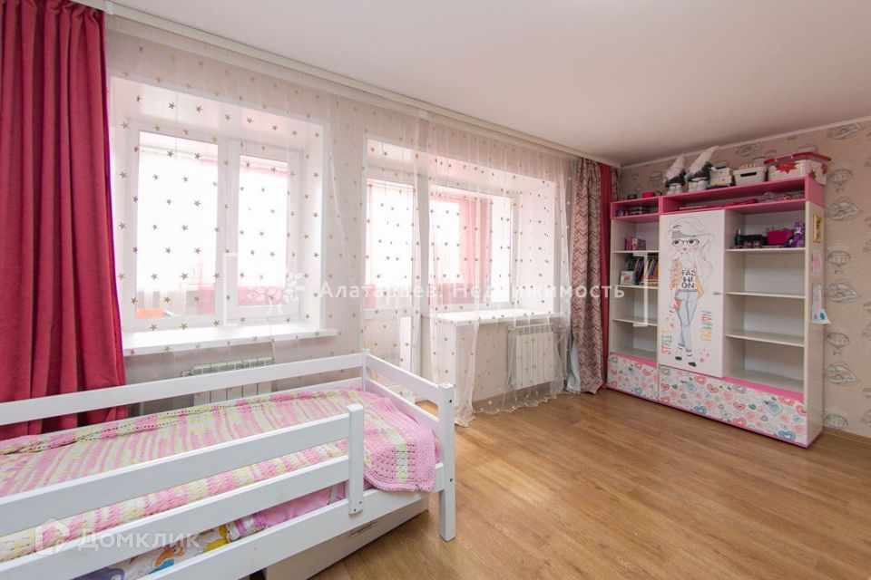 Продаётся 3-комнатная квартира, 72.1 м²