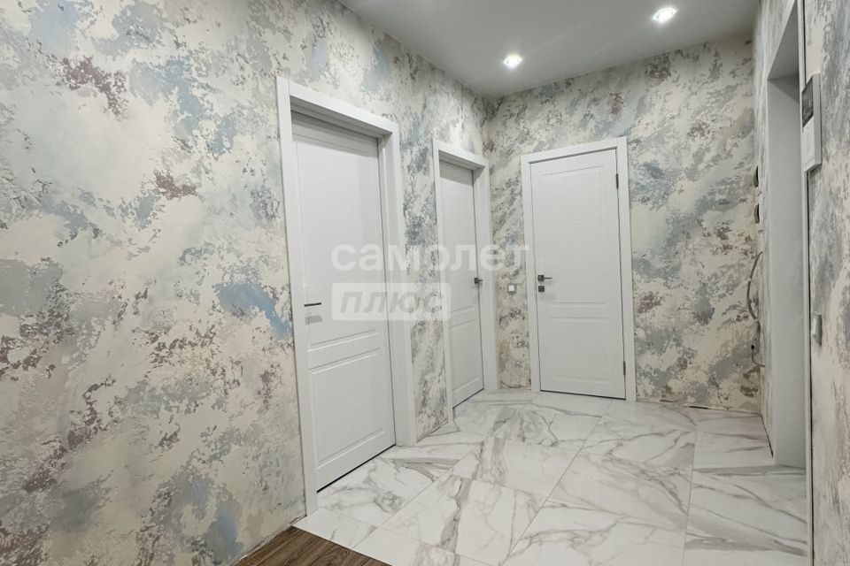 Продаётся 1-комнатная квартира, 42.4 м²