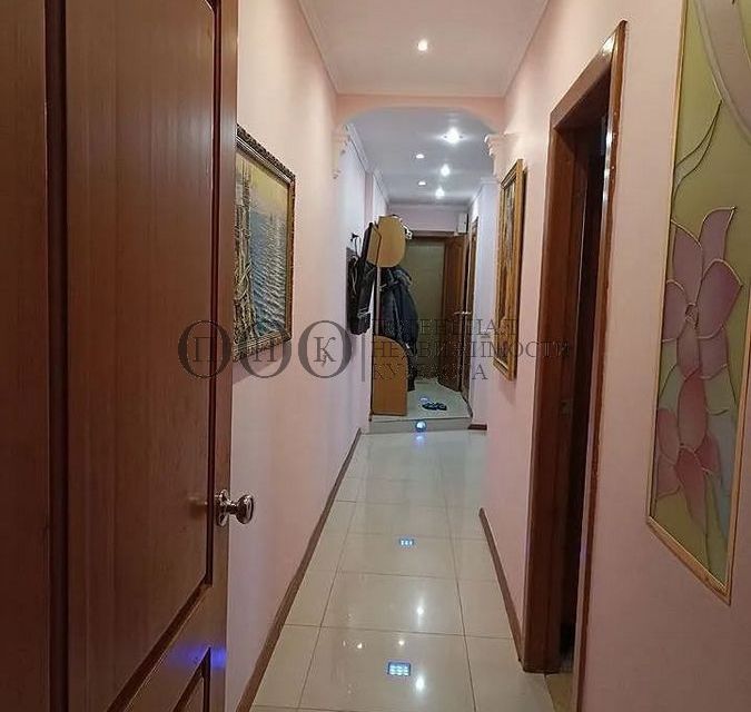 Продаётся 3-комнатная квартира, 66.4 м²