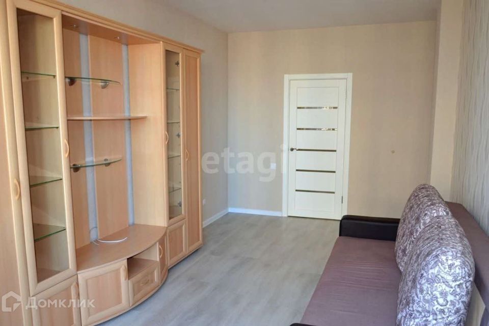Продаётся 1-комнатная квартира, 54.9 м²