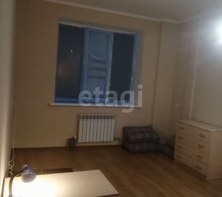 Продаётся 1-комнатная квартира, 37.6 м²