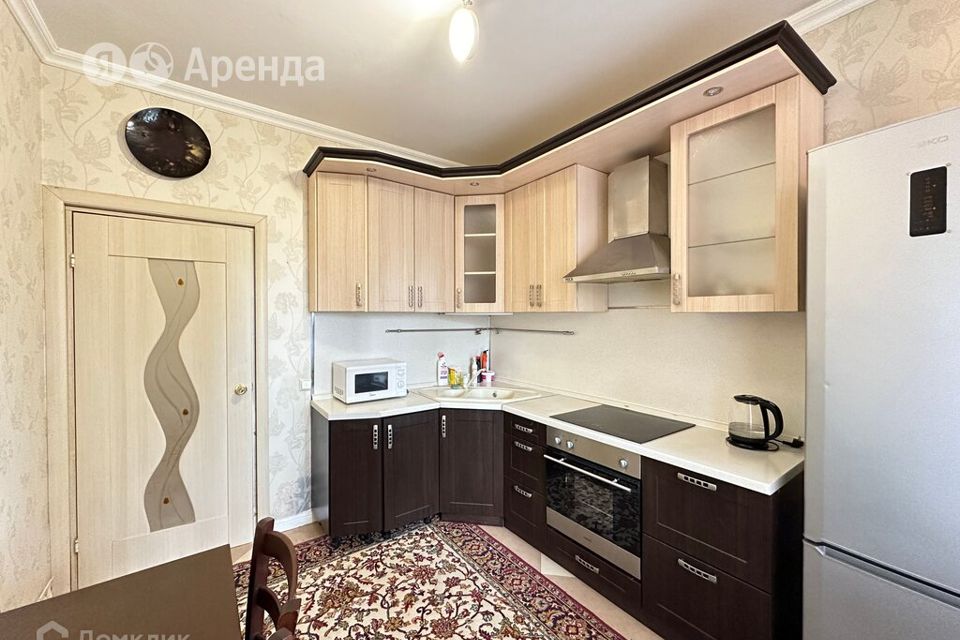 Сдаётся 2-комнатная квартира, 58 м²