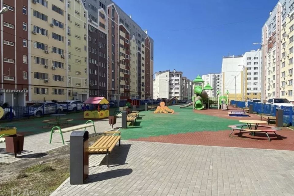 Продаётся 2-комнатная квартира, 62.3 м²