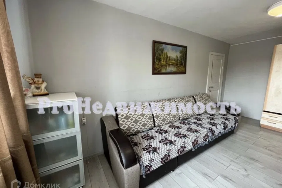 Продаётся 4-комнатная квартира, 64.4 м²