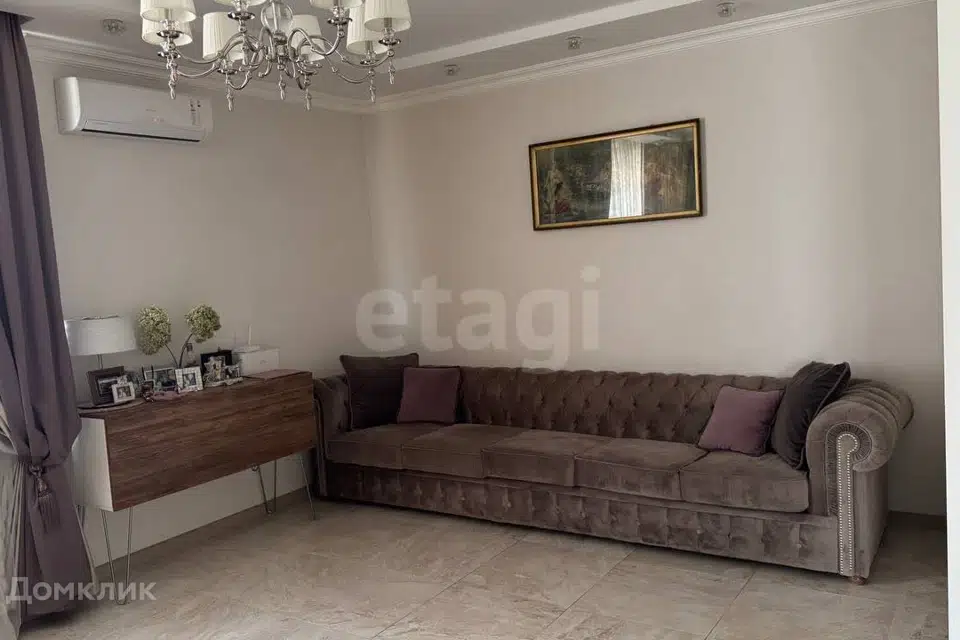Продаётся 2-комнатная квартира, 76 м²
