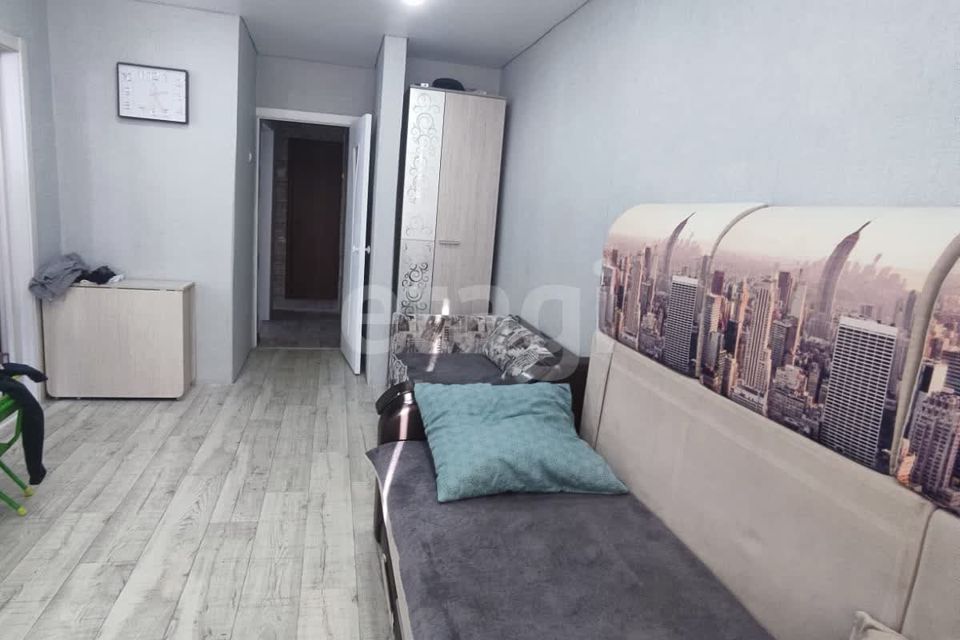 Продаётся 3-комнатная квартира, 51.6 м²