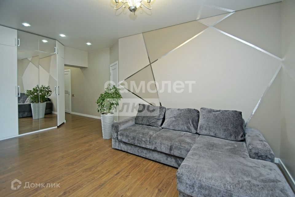 Продаётся 2-комнатная квартира, 61.1 м²