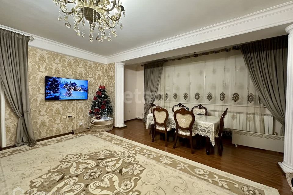 Продаётся 2-комнатная квартира, 90 м²
