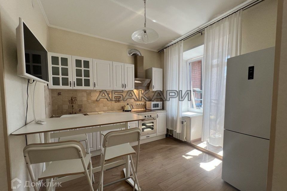 Сдаётся 1-комнатная квартира, 54 м²