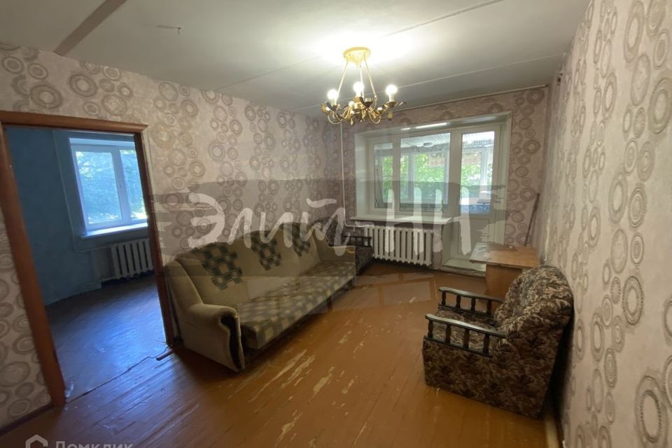 Продаётся 3-комнатная квартира, 49.6 м²