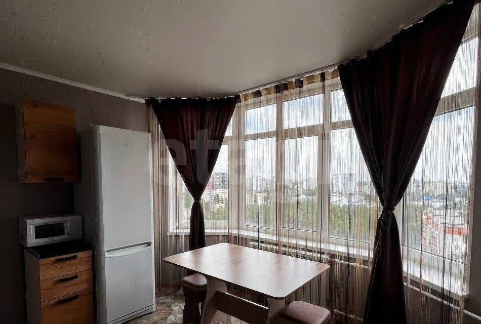 Сдаётся 2-комнатная квартира, 64 м²
