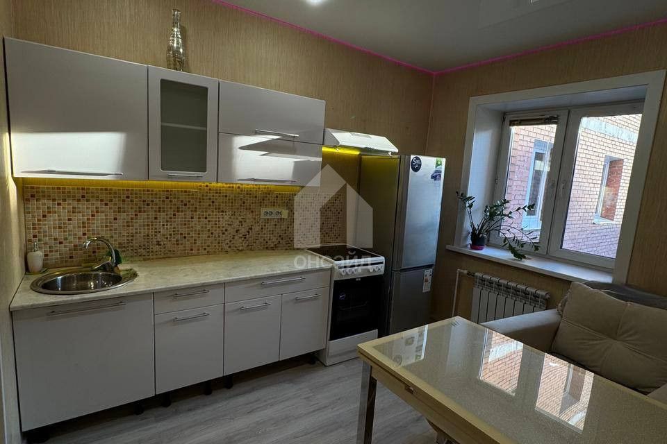 Продаётся 1-комнатная квартира, 35.6 м²