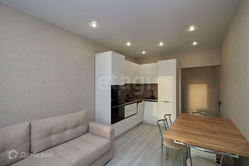 Продаётся 2-комнатная квартира, 56 м²