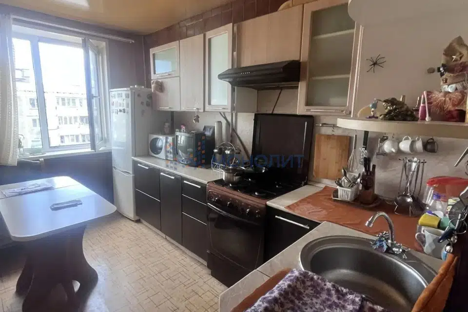 Продаётся 3-комнатная квартира, 63.8 м²