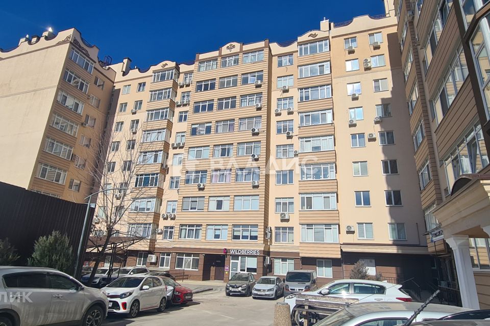 Продаётся 1-комнатная квартира, 42 м²