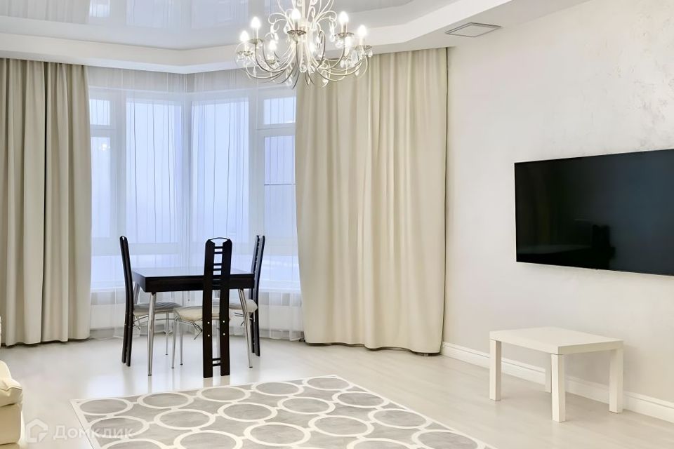 Сдаётся 2-комнатная квартира, 80 м²