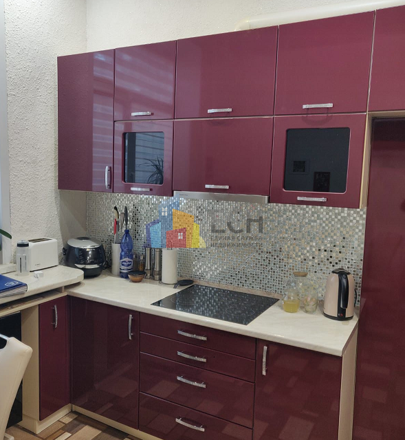 Продаётся 2-комнатная квартира, 56.8 м²