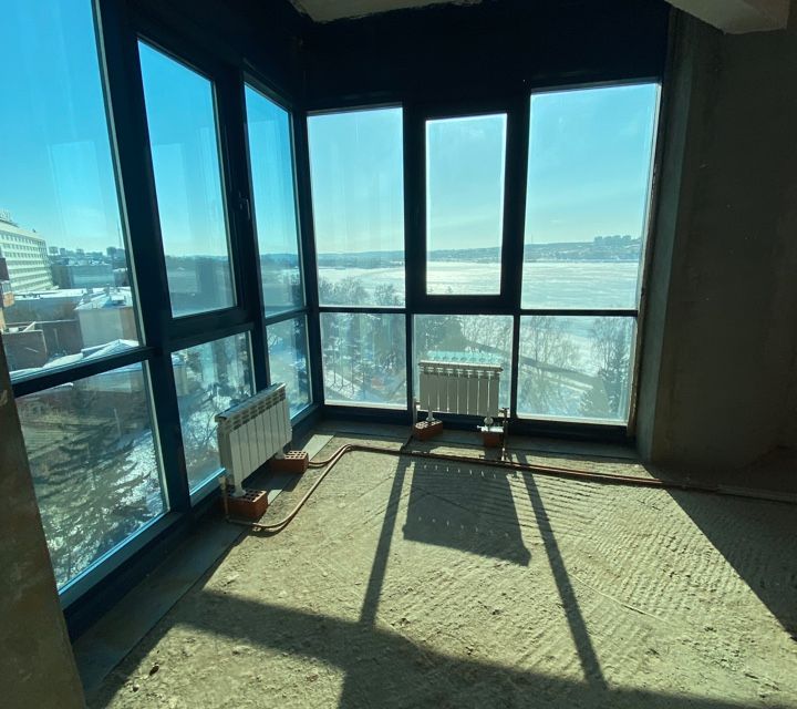 Продаётся 3-комнатная квартира, 158 м²